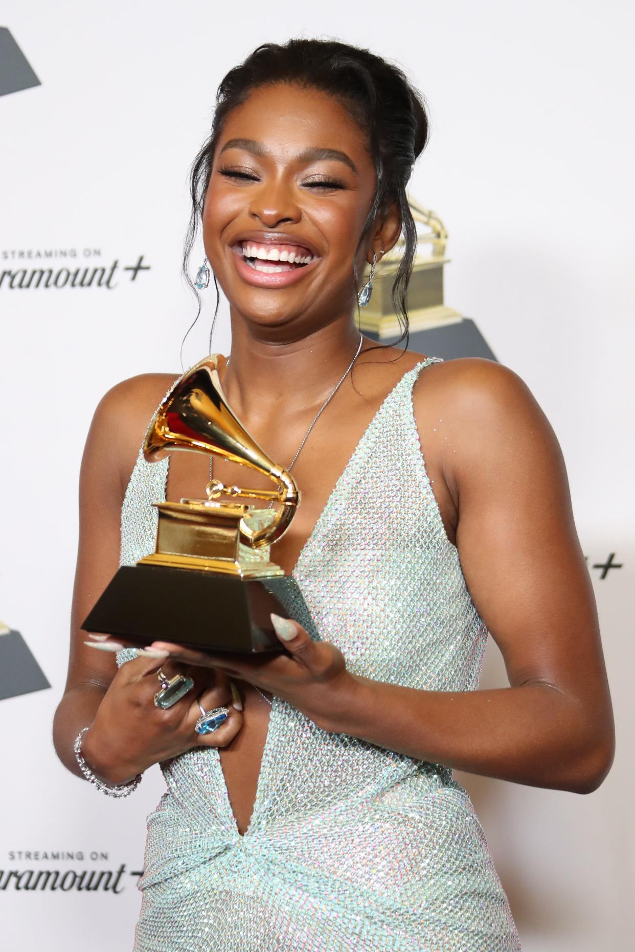 Coco Jones, winner of best R&B performance for "ICU," at the Grammys.