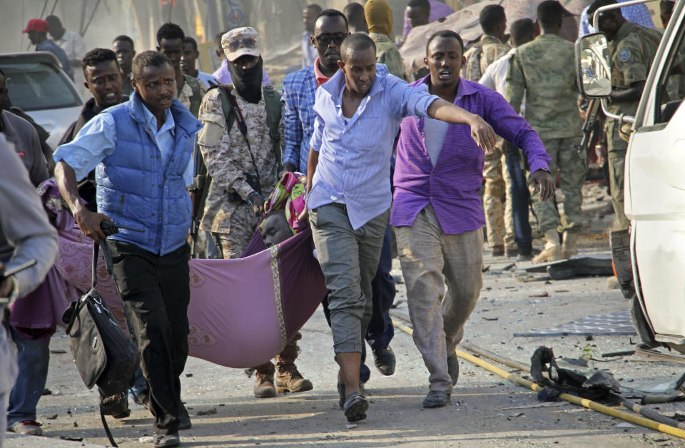 Deadly truck bombing in Mogadishu, Somalia