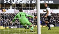 Tottenham Hotspur v West Bromwich Albion - Premier League - White Hart Lane - 14/1/17 Tottenham's Harry Kane has a shot saved by West Bromwich Albion's Ben Foster Reuters / Dylan Martinez Livepic