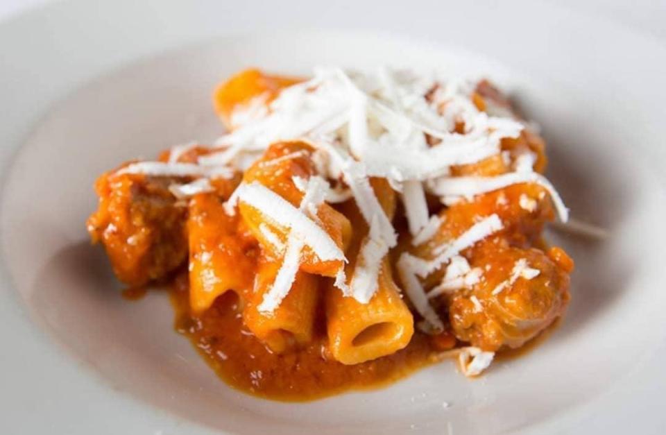 Rigatoni alla salsiccia is rigatoni pasta with sausage ragù and shaved cheese. (Photo: Amarone Kitchen and Wine)