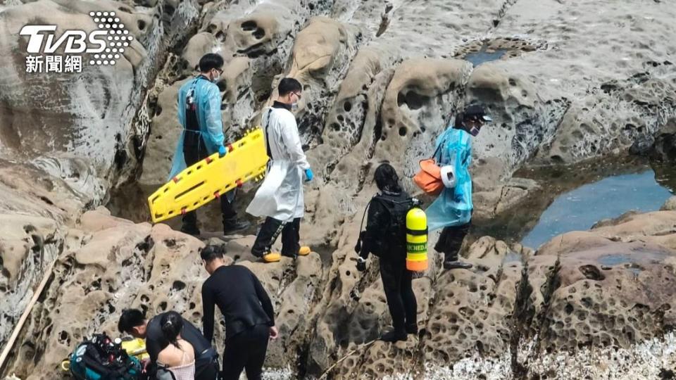瑞芳南雅奇岩附近海域昨才發生男子溺斃意外。（圖／TVBS）