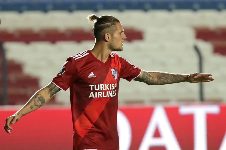 Con pocas posibilidades de jugar en River, Bruno Zuculini ya pidió que lo negocien a otro club