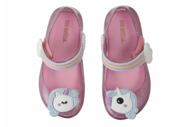 10 Stylishly Mismatched Shoes for Kids