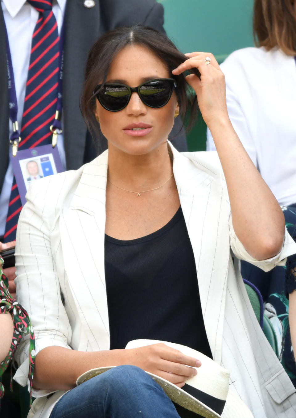 LONDON, ENGLAND - JULY 04: Meghan, Duchess of Sussex attends day four of the Wimbledon Tennis Championships at All England Lawn Tennis and Croquet Club on July 04, 2019 in London, England. (Photo by Karwai Tang/Getty Images)