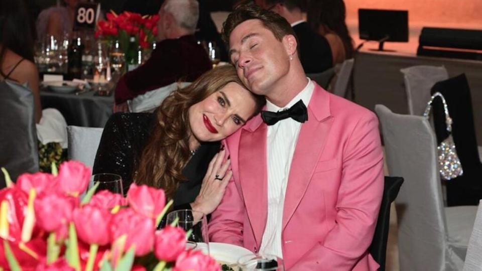 Brooke Shields and Colton Haynes at the Elton John AIDS Foundation’s 31st Annual Academy Awards Viewing Party 2023 in West Hollywood. (Jamie McCarthy/Getty Images for Elton John AIDS Foundation)