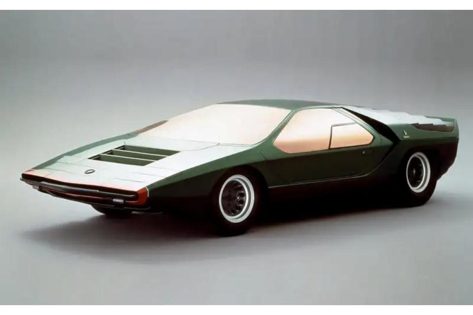 10-1968-carabo_pictures_alfa_romeo_concepts_1968_1_1.jpg