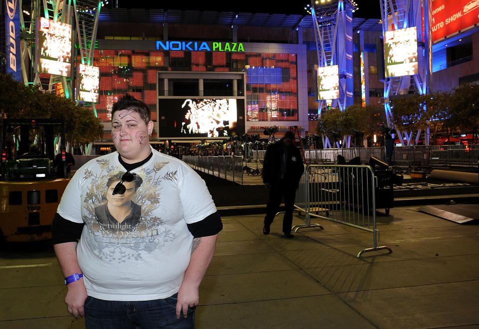 Fans Line Up For The Premiere Of "The Twilight Saga: Breaking Dawn - Part 1" At The Nokia Plaza