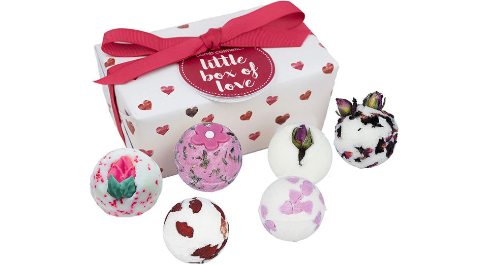Bomb Cosmetics Little Box of Love Ballotin Gift Set
