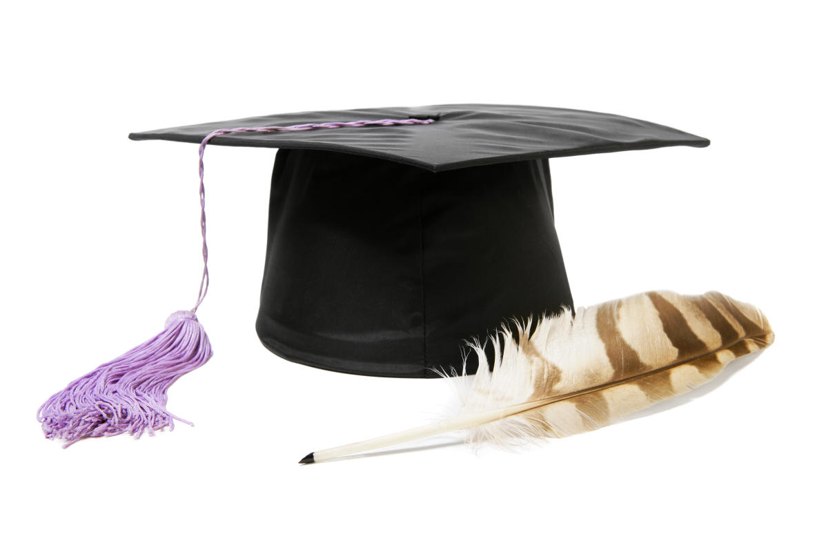 Navajo student told she couldn't wear beaded graduation cap