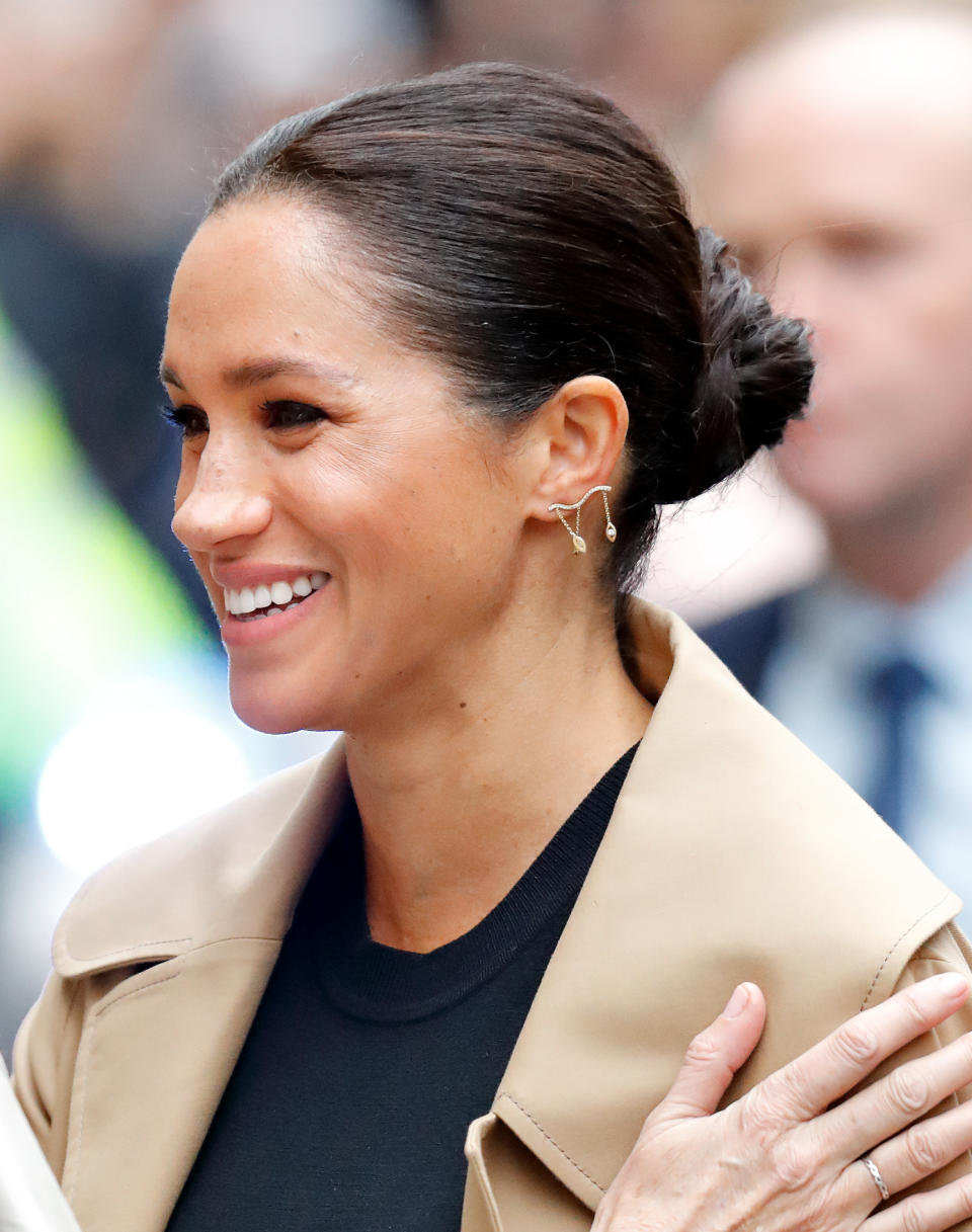 LONDON, UNITED KINGDOM - JANUARY 10: (EMBARGOED FOR PUBLICATION IN UK NEWSPAPERS UNTIL 24 HOURS AFTER CREATE DATE AND TIME) Meghan, Duchess of Sussex visits Smart Works on January 10, 2019 in London, England. Kensington Palace announced today that The Duchess of Sussex has become Royal Patron of four organisations including Smart Works, The National Theatre, The Association of Commonwealth Universities (ACU) and Mayhew. (Photo by Max Mumby/Indigo/Getty Images)