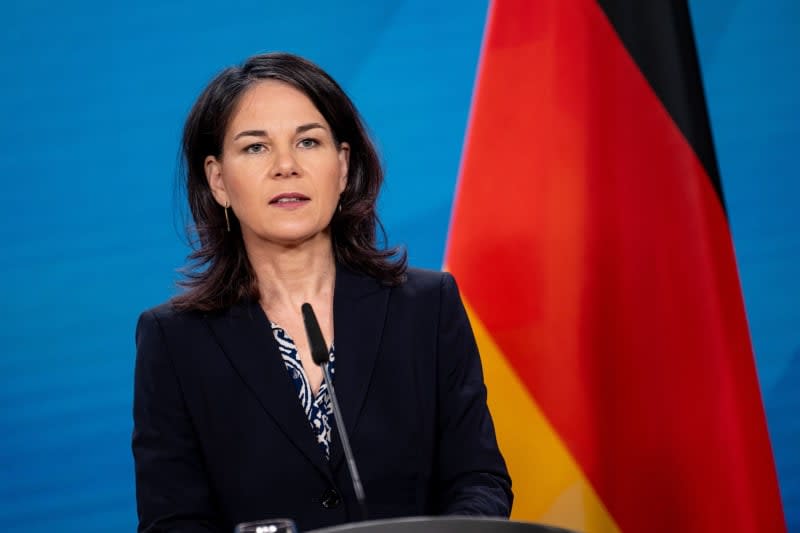 German Foreign Minister Annalena Baerbock makes a statement at the Foreign Office after the Iranian attack on Israel.  For the first time in the history of the Islamic Republic, Iran directly attacked its arch-enemy Israel during the night.  Fabian Sommer/dpa