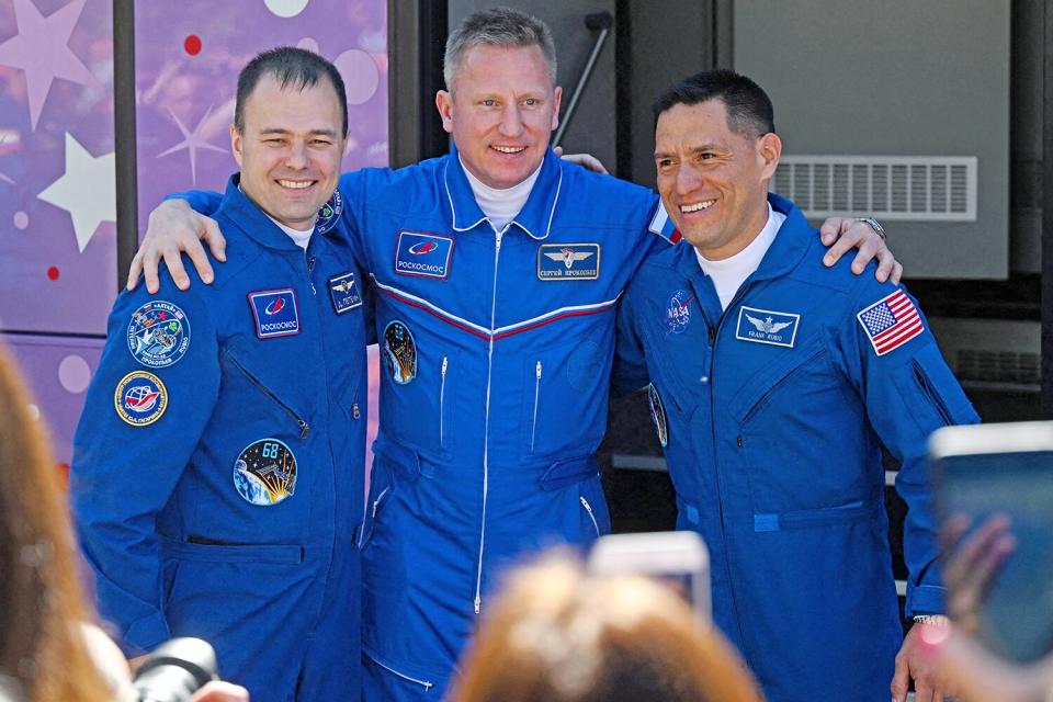 U.S., Russia Announce Plan to Bring Home Three Astronauts Stuck on International Space Station