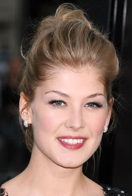 Rosamund Pike at the Los Angeles premiere of New Line Cinema's Fracture