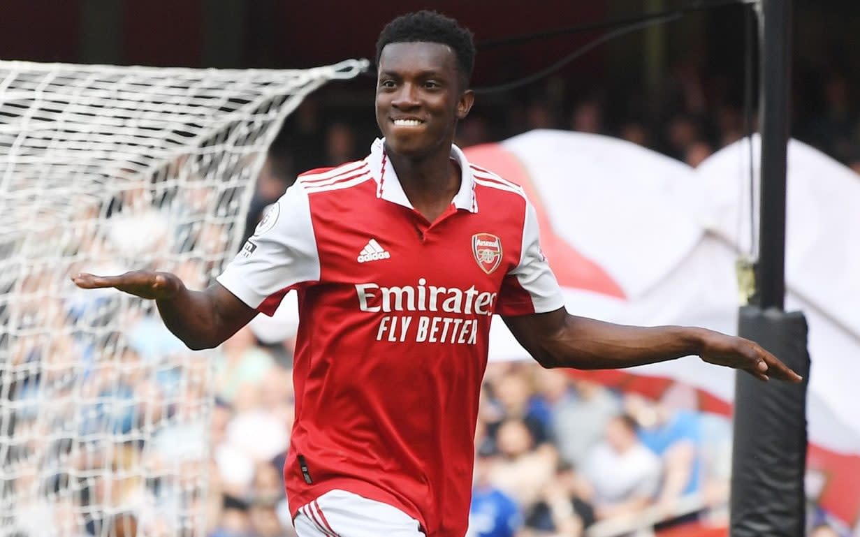  Eddie Nketiah celebrates scoring the 2nd Arsenal goal during the Premier League match between Arsenal and Everton at Emirates Stadium on May 22, 2022 in London, England. - GETTY IMAGES