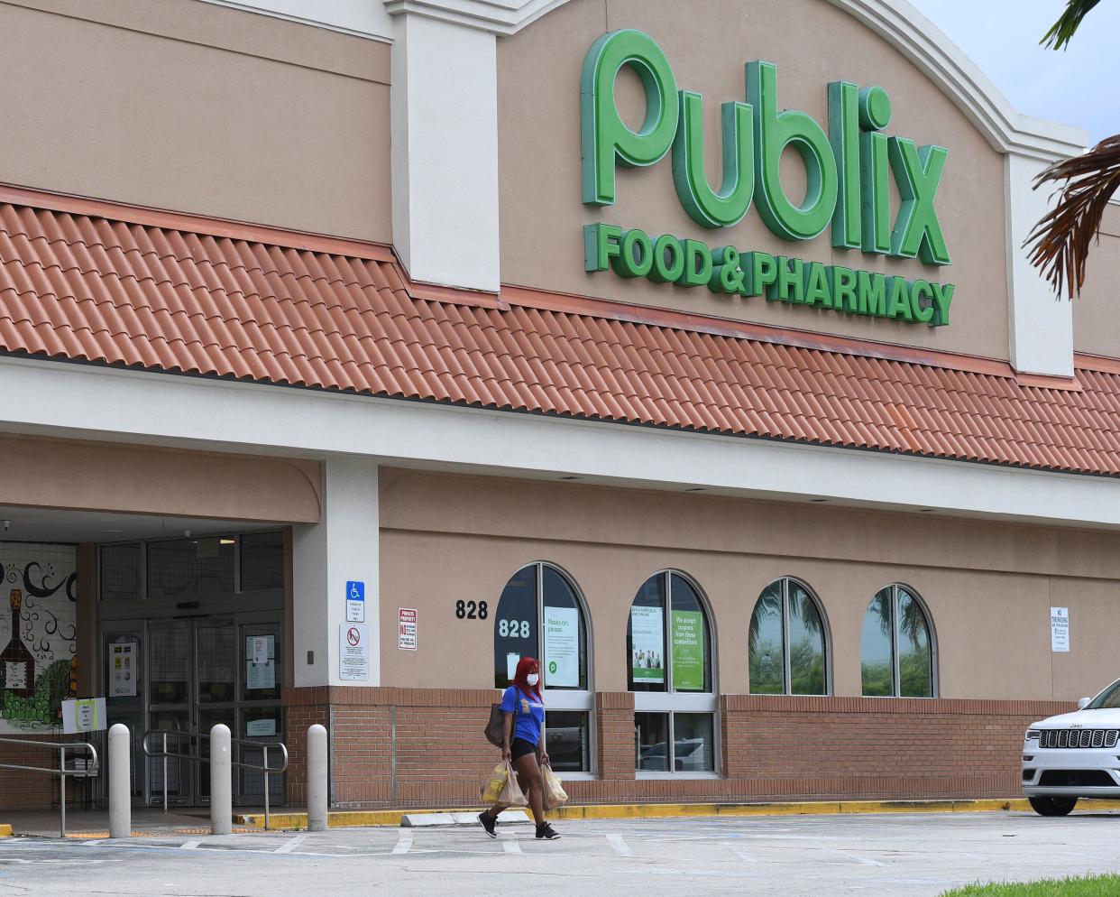 Florida Gov. Ron DeSantis has announced that Publix supermarkets will become Palm Beach County's exclusive coronavirus vaccine provider going forward. Local leaders have raised concerns about some communities not having a Publix. (Photo: mpi04/MediaPunch/MediaPunch/IPx)