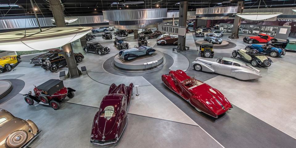 Photo credit: Mullin Automotive Museum