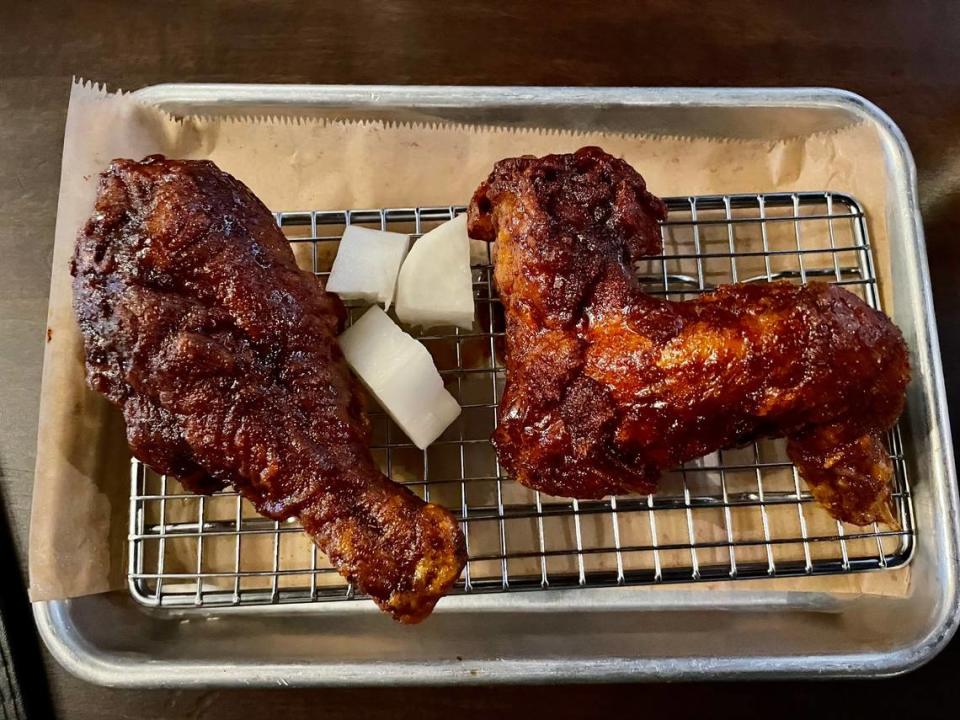 Seoul St. Midtown’s chimaek includes two pieces of Korean fried chicken and a draft beer.