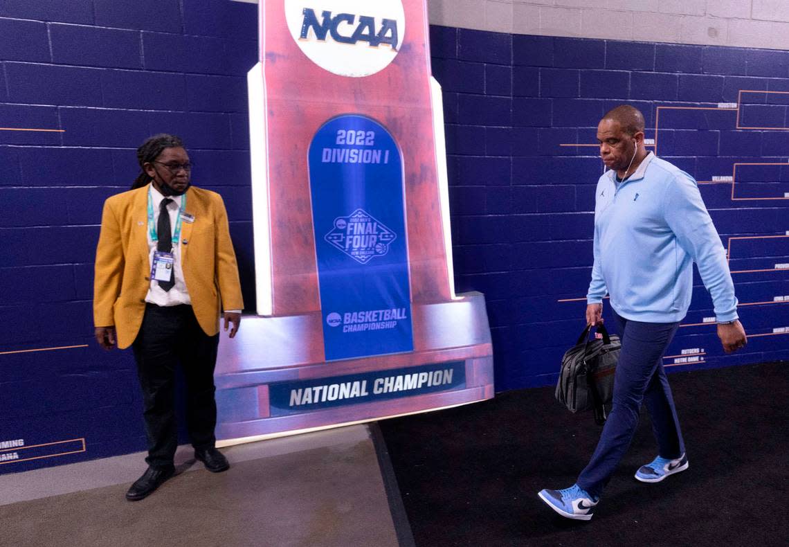 North Carolina coach Hubert Davis walks to the locker room as the Tar Heels arrive for their NCAA Final Four semi-final game against Duke on Saturday, April 2, 2022 at Caesars Superdome in New Orleans, La. Robert Willett/rwillett@newsobserver.com