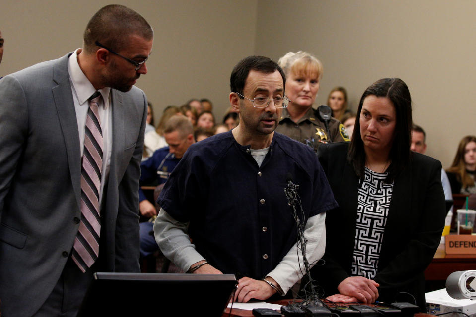 Larry Nassar recibió una sentencia de hasta 175 años de prisión