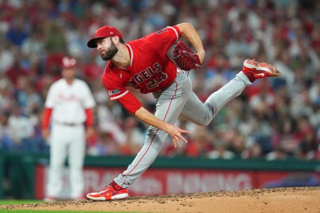 Lucas Giolito to be placed on IL, miss at least two starts