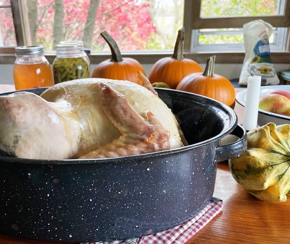 Thanksgiving dinners are held several days the week of Thanksgiving in various St. Joseph County communities.