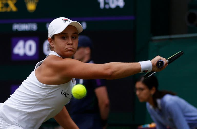 Barty en acción en la final ante Pliskova