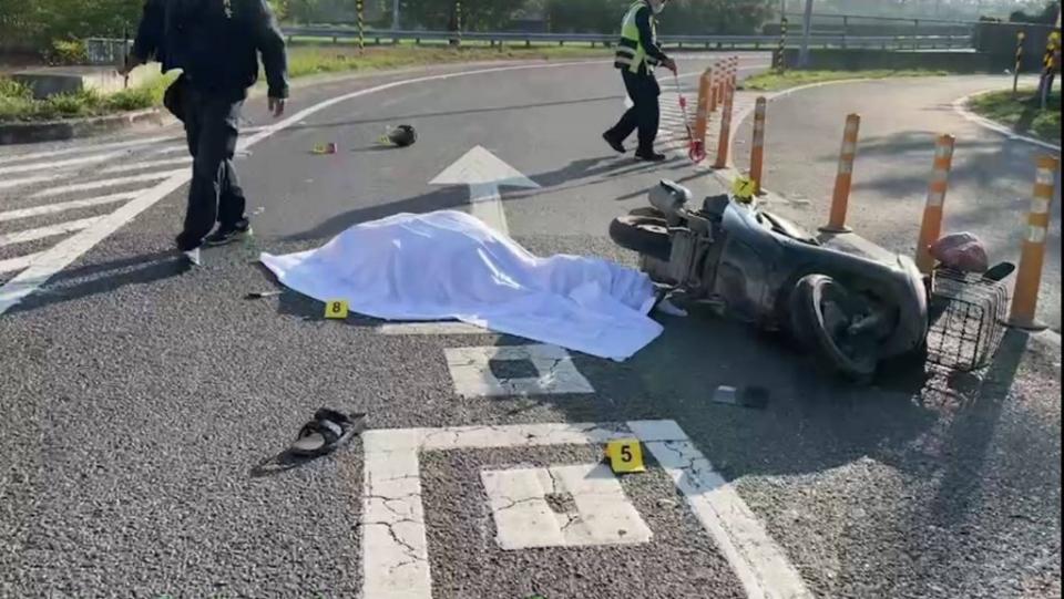 台南麻豆發生死亡車禍。（圖／中天新聞）