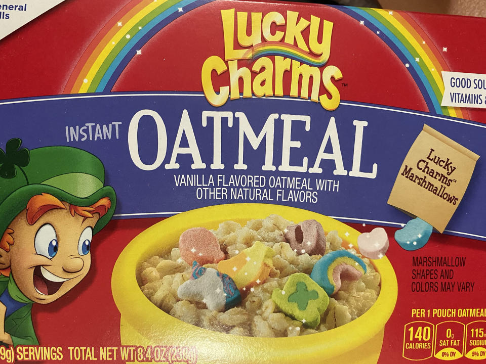 Lucky Charms oatmeal box