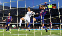 Soccer Football - La Liga Santander - FC Barcelona v Real Madrid - Camp Nou, Barcelona, Spain - May 6, 2018 Real Madrid's Cristiano Ronaldo scores their first goal REUTERS/Sergio Perez