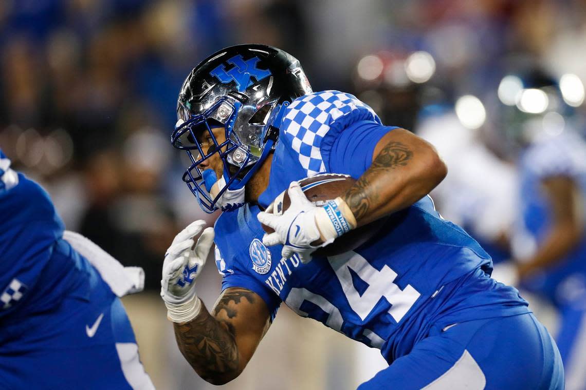 Kentucky star running back Christopher Rodriguez ran for 126 yards on 22 carries Saturday in UK’s disappointing 24-14 loss to South Carolina. Rodriguez now has 2,938 career rushing yards and has moved past Mark Higgs (2,892) for fifth on UK’s all-time rushing-leaders list. “C-Rod” needs 59 yards to pass Rafael Little (2,996 yards) for fourth among Kentucky’s career rushing leaders.