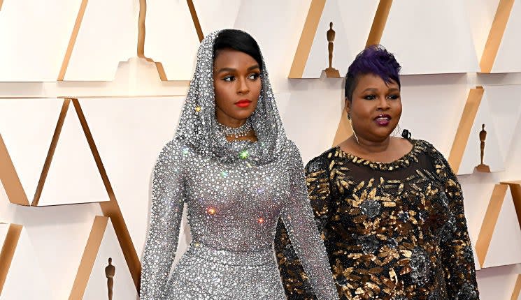 Janelle with their mom