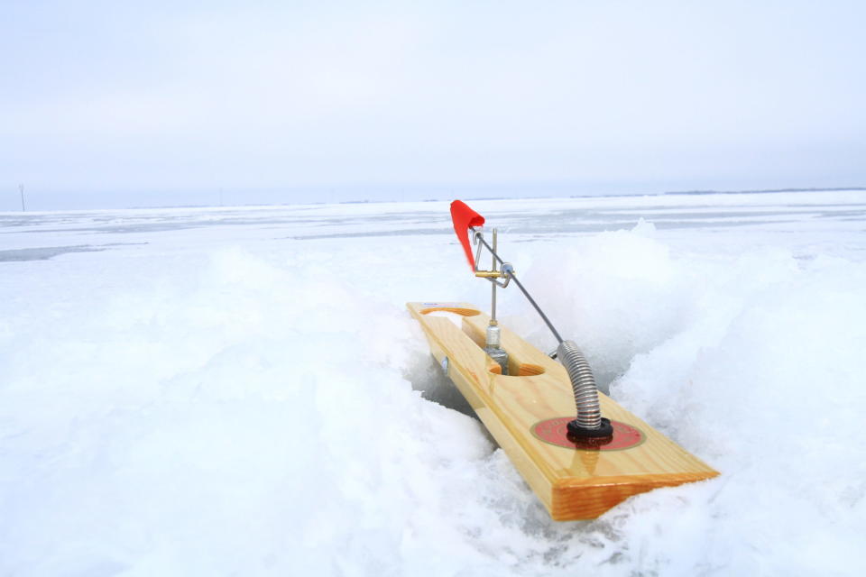 tip-up ice fishing plank rig