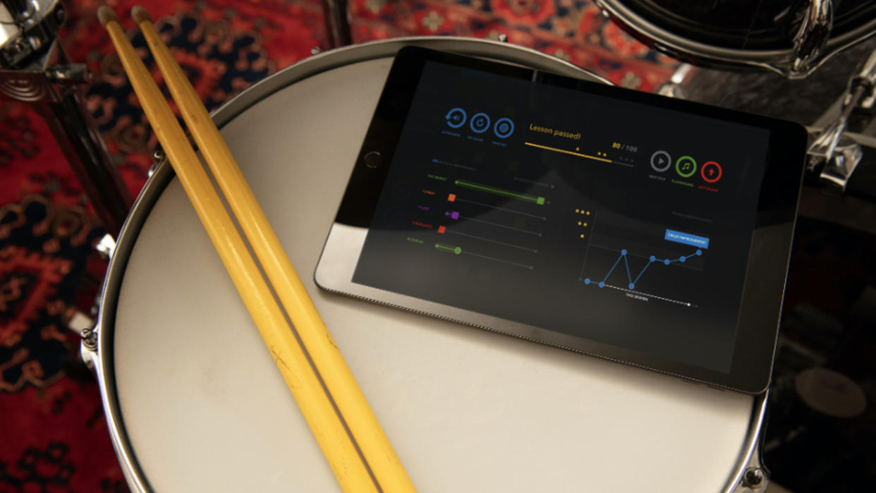  Melodics drum lesson app. 