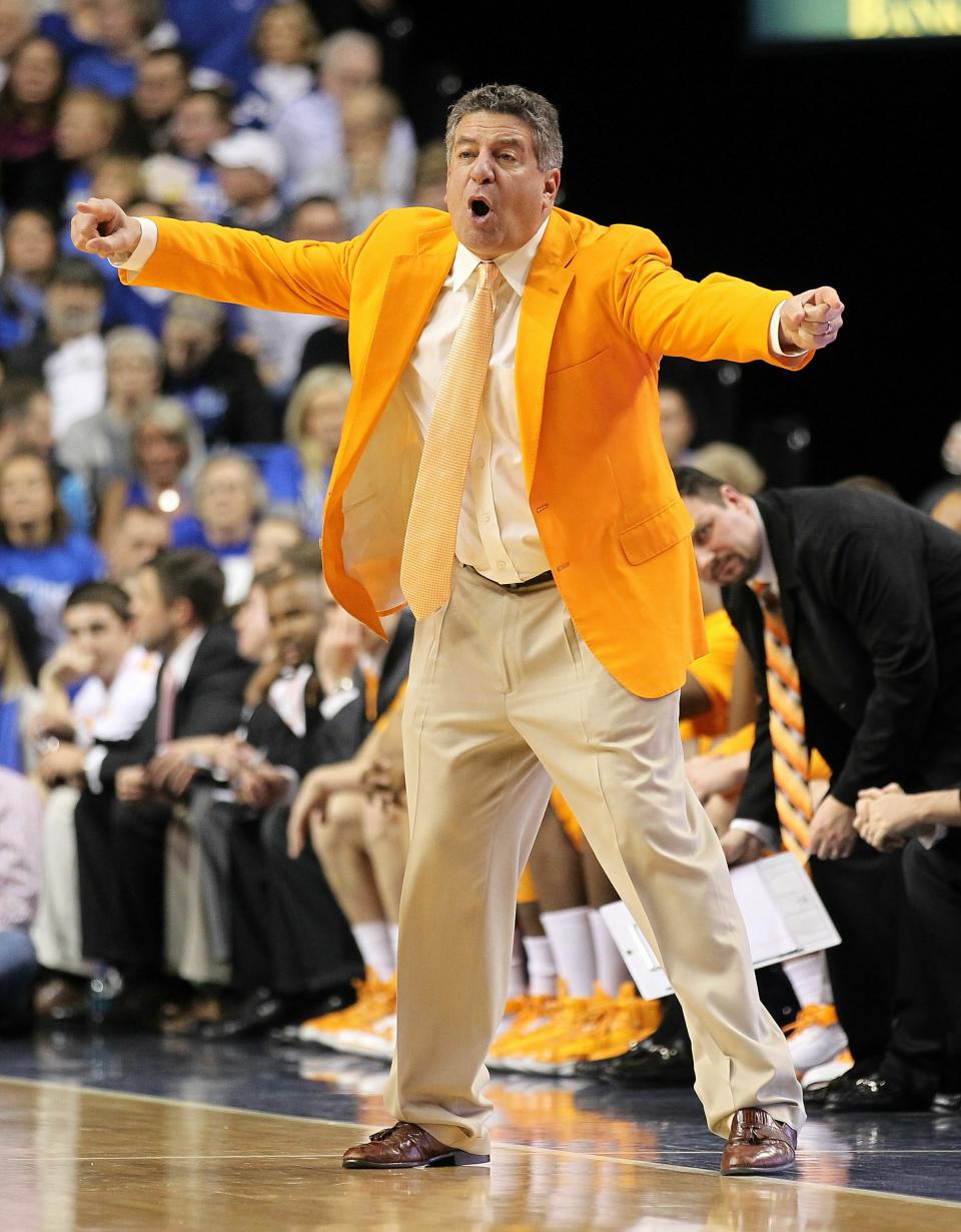 LEXINGTON, KY - FEBRUARY 08: Bruce Pearl the Head Coach of the Tennessee Volunteers gives instructions to his team during the SEC game against the Kentucky Wildcats at Rupp Arena on February 8, 2011 in Lexington, Kentucky. Kentucky won 73-61. (Photo by Andy Lyons/Getty Images)