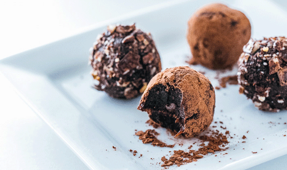 healthy-chocolate-surprise-truffles-004.gif