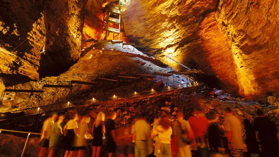 Silver Dollar City's Marvel Cave