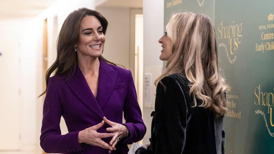 Kate Middleton speaking with Fearne Cotton