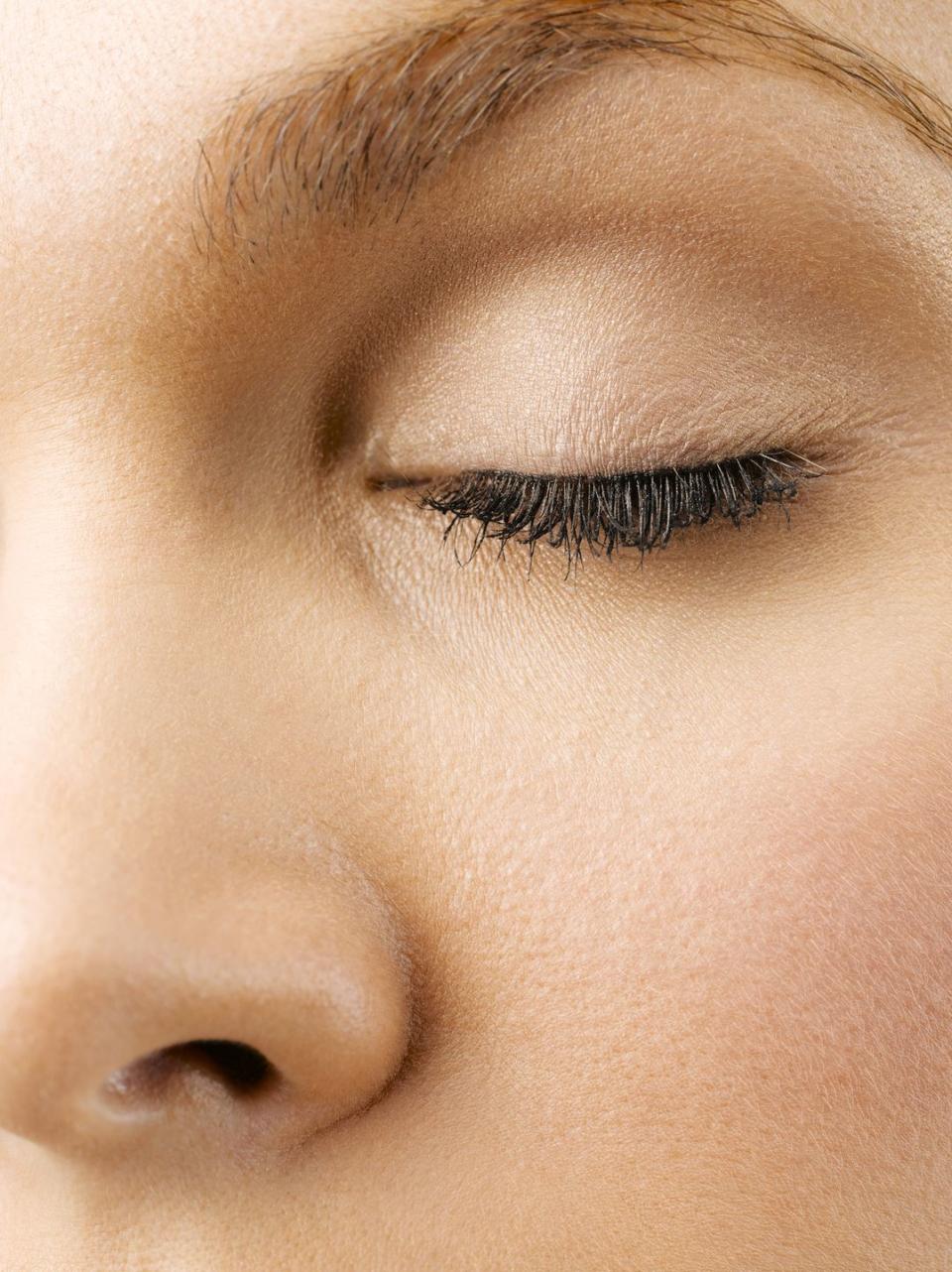 Brown, Skin, Eyebrow, Eyelash, Iris, Organ, Eye shadow, Beauty, Photography, Close-up, 