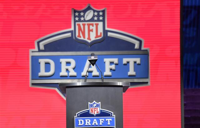 Watch: Detroit Lions Podcast live mock draft