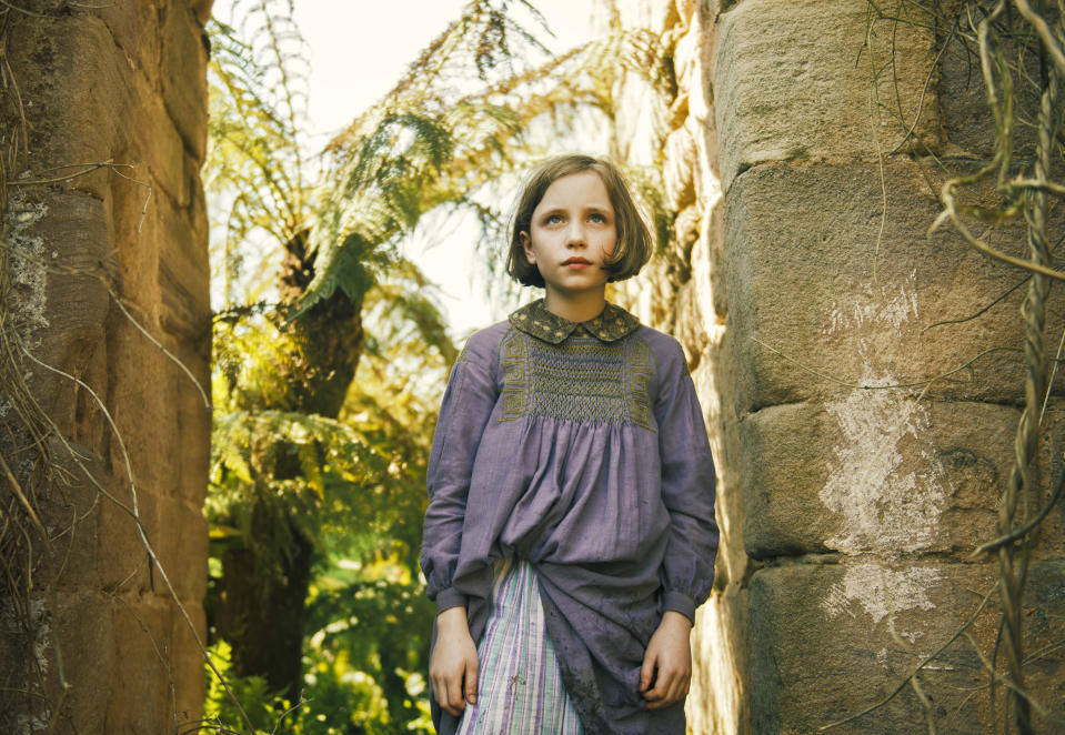 Dixie Egerickx en una escena de "The Secret Garden" en una imagen proporcionada por STXfilms. (STXfilms via AP)