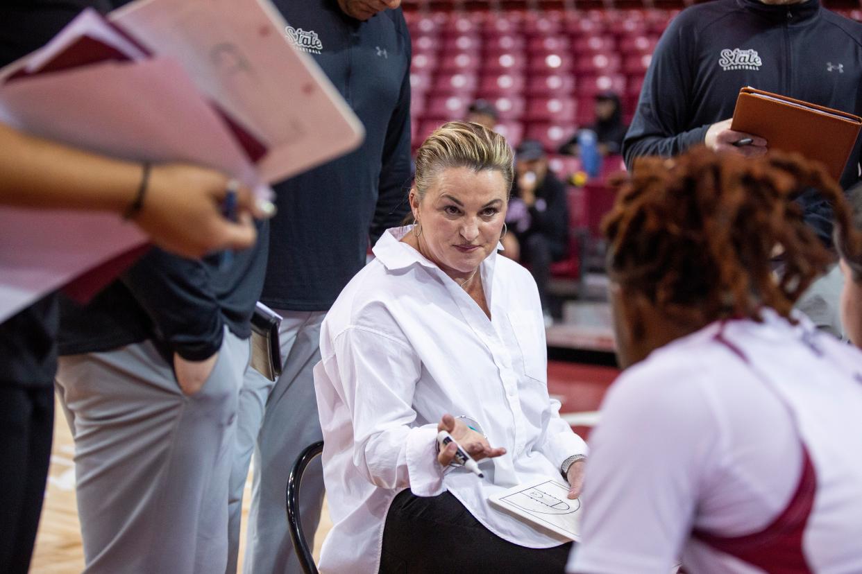 NMSU head coach Jody Adams speaks to her players during a women's college basketball on Thursday, Jan. 12, 2023, at the Pan American Center.