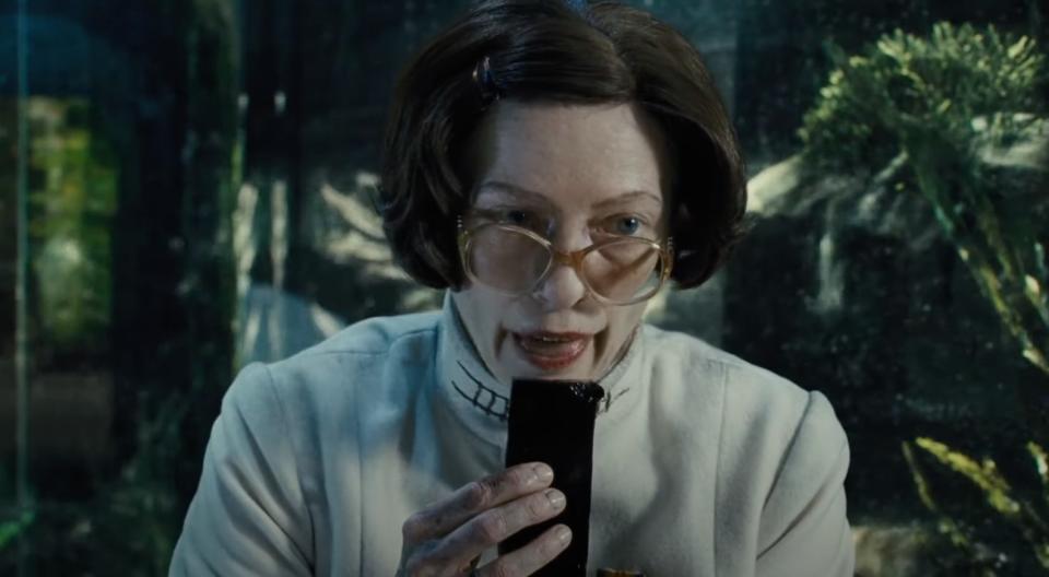 Tilda Swinton in Snowpiercer eating a gelatin block