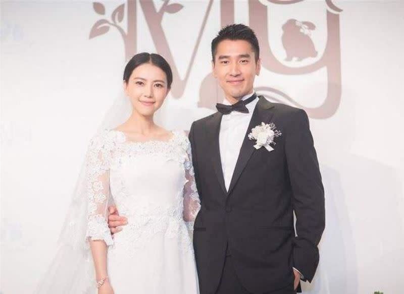 高圓圓與趙又廷結婚7年，甜蜜模樣羨煞眾人。（圖／翻攝自高圓圓微博）