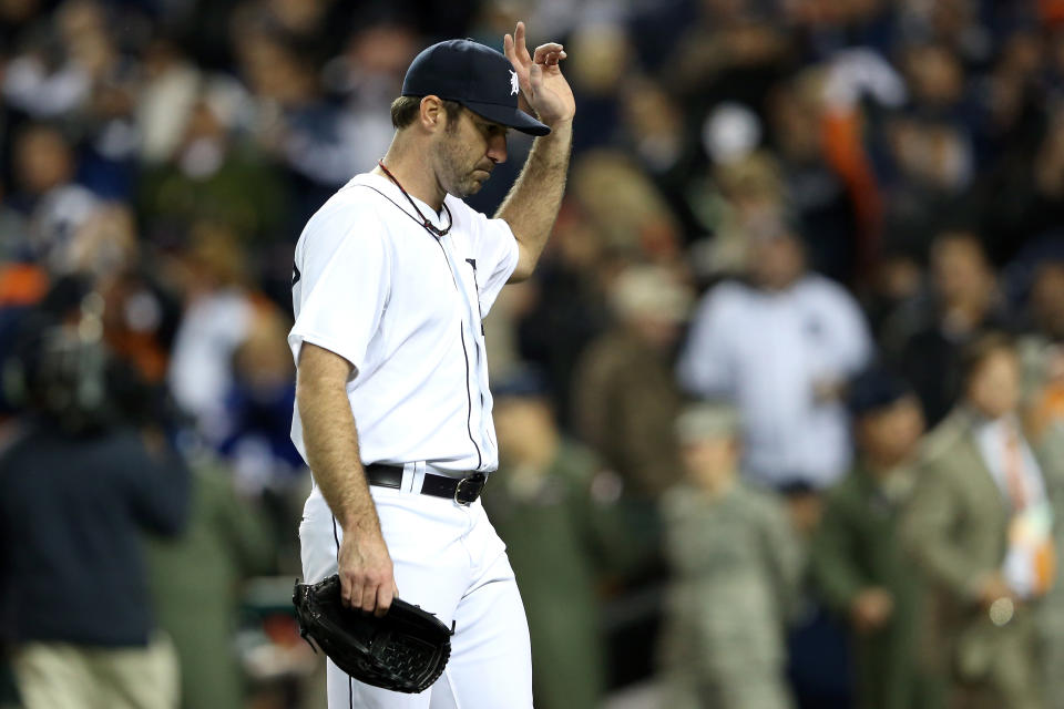 Justin Verlander #35 of the Detroit Tigers acknowledges the fans as he walks off of the mound against the Oakland Athletics during Game One of the American League Division Series at Comerica Park on October 6, 2012 in Detroit, Michigan. (Photo by Leon Halip/Getty Images)