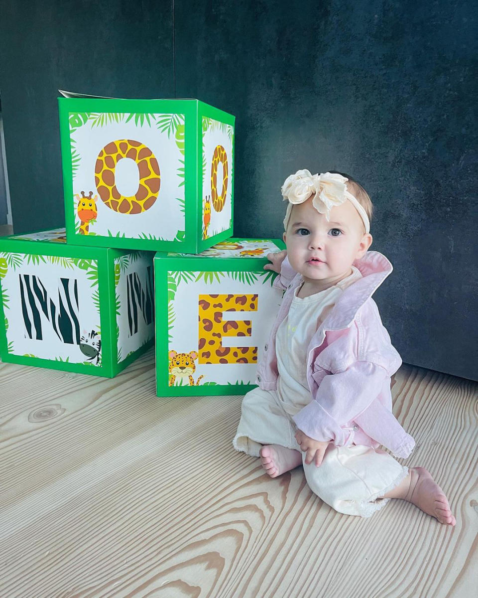 <p>Claire Holt's daughter <a href="https://people.com/parents/claire-holt-welcomes-daughter-elle/" rel="nofollow noopener" target="_blank" data-ylk="slk:Elle;elm:context_link;itc:0;sec:content-canvas" class="link ">Elle</a> turned 1 on Sept. 12.</p>