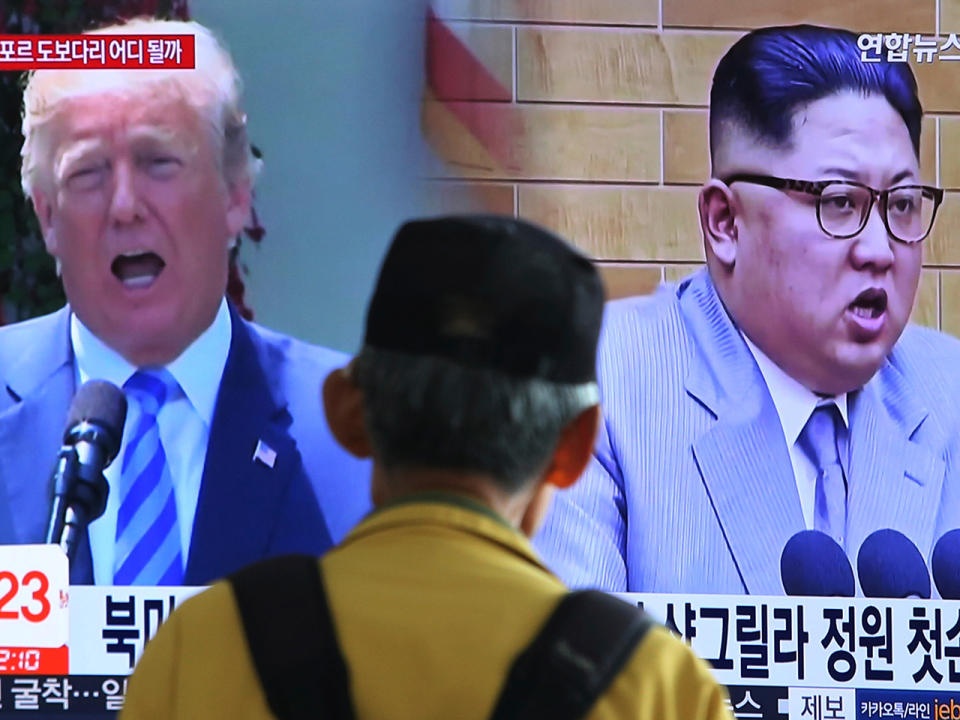 Donald Trump und Kim Jong-un werden sich zunächst nicht treffen. (Bild-Copyright: Ahn Young-joon/AP Photo)