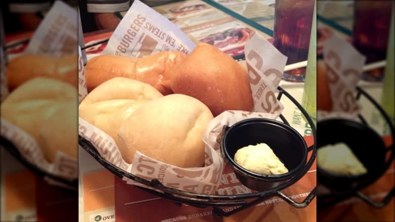 A basket of O'Charley's rolls