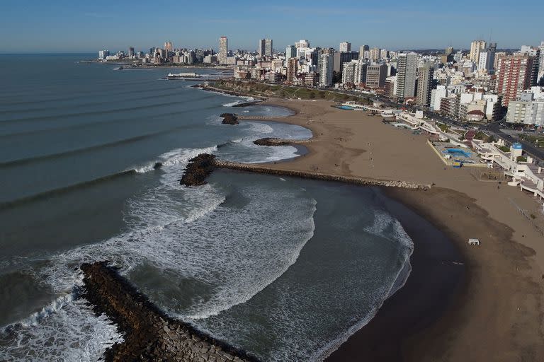 Mar del plata; previaje; turismo; playa; mar; sociedad