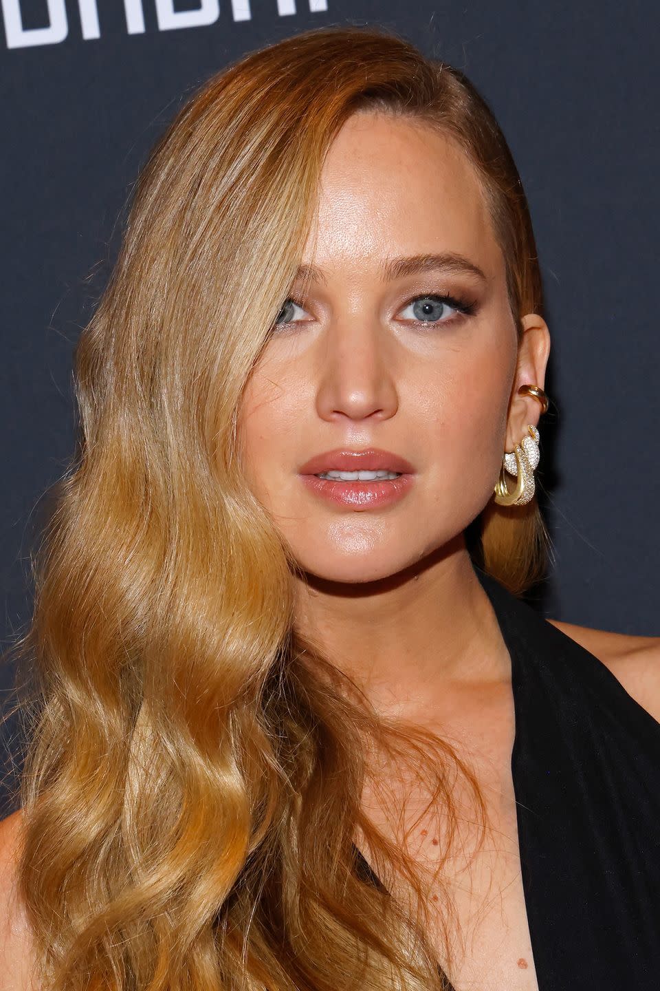 new york, new york may 11 jennifer lawrence attends the 2024 glaad media awards at new york hilton midtown on may 11, 2024 in new york city photo by taylor hillfilmmagic