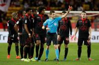 Soccer Football - Ligue 1 - AS Monaco v OGC Nice - Stade Louis II, Monaco - January 16, 2019 Nice's Ihsan Sacko is shown a red card by referee Benoit Bastien REUTERS/Eric Gaillard